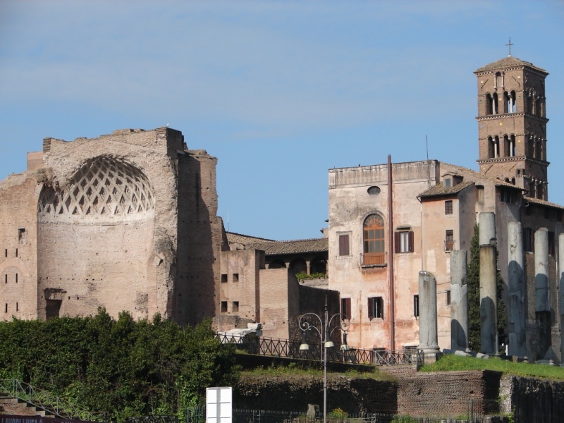 2008/03(March)/AroundTheWorld/Rome/800x600_part of Neros palace.jpg